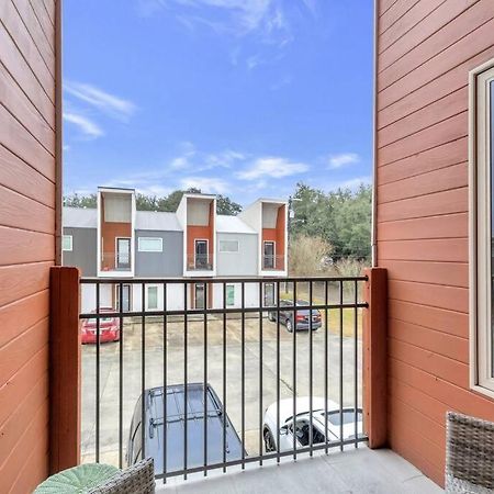 Cozy 2 Bed Townhome Near The Hospital Лафайет Екстериор снимка